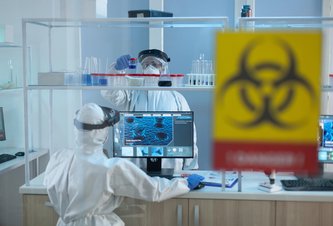 Photo AI už prekonáva virológov a je možné ju zneužiť na vytvorenie biologických zbraní 